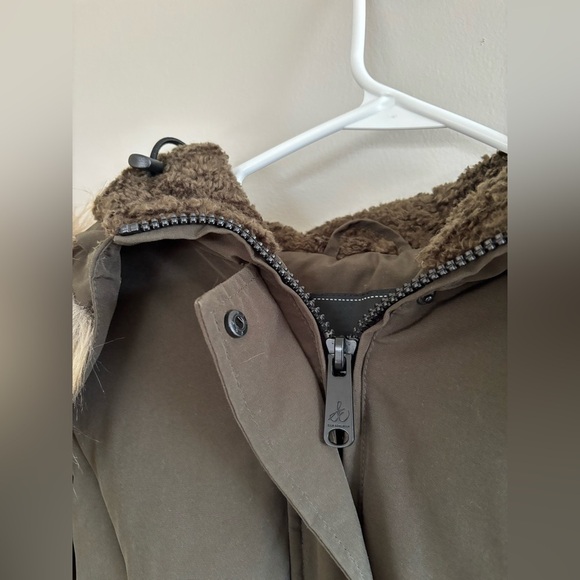 Sam Edelman Army Green Long Women's  Faux Fur Hooded Down Puffer Jacket Size XS - Picture 12 of 15